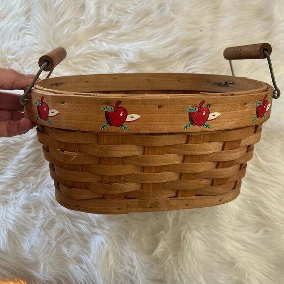 70s 80s Vintage Ozarks farmhouse woven wicker apple basket with carrying handles - Picture 6 of 10
